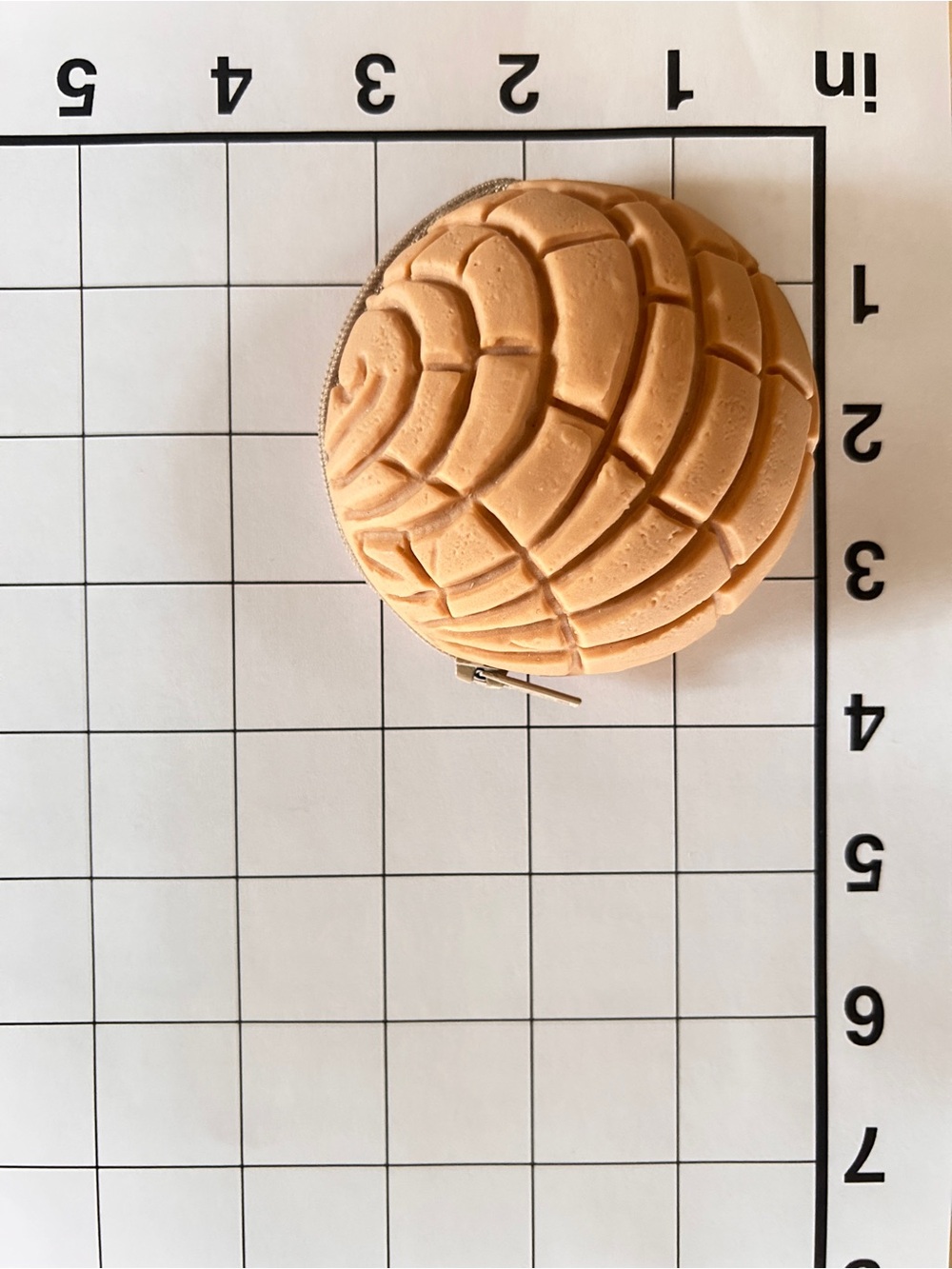 Round Peach Pastry Coin Purse - Textured Shell Design